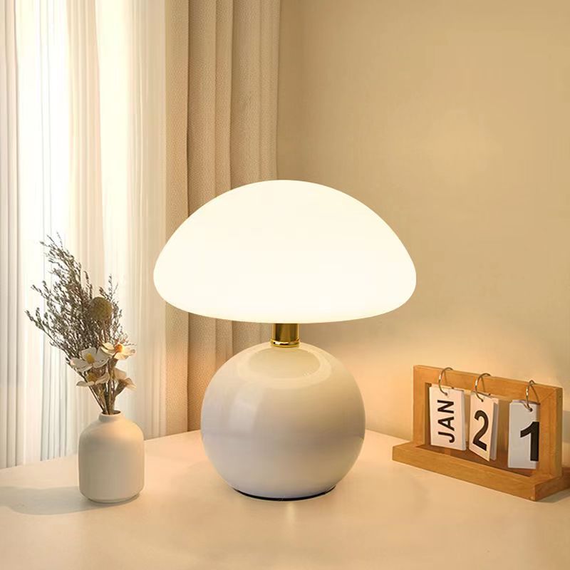 Rivon Mushroom Table Lamp